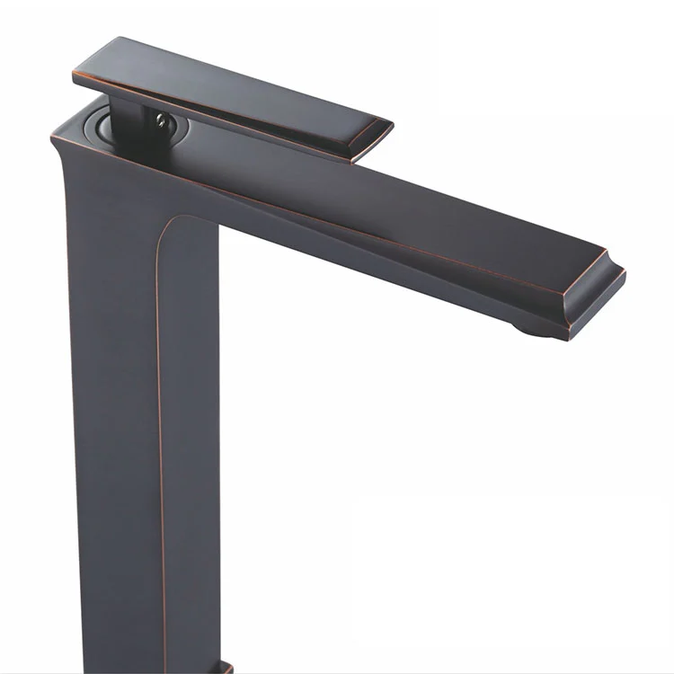 Perché i rubinetti alti per lavabo stanno diventando la scelta preferita per i bagni moderni?