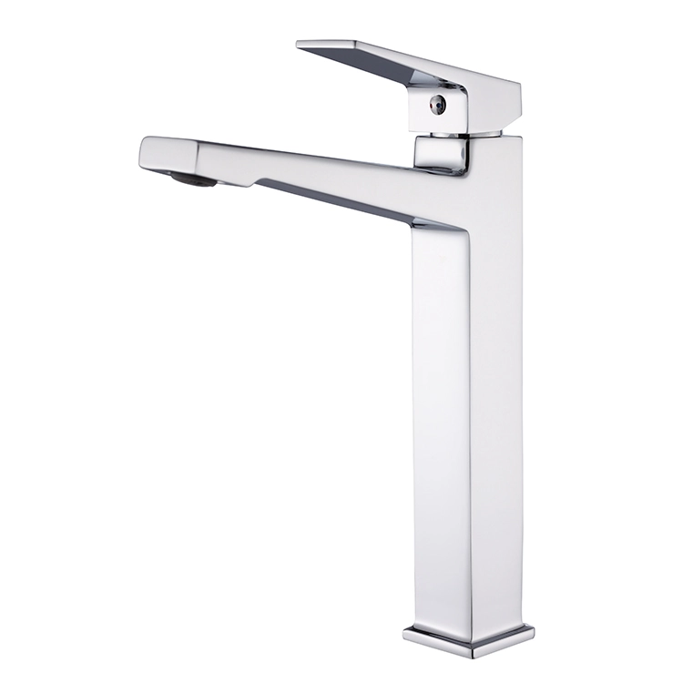 Montaggio del ponte Tall Basin Faucets
